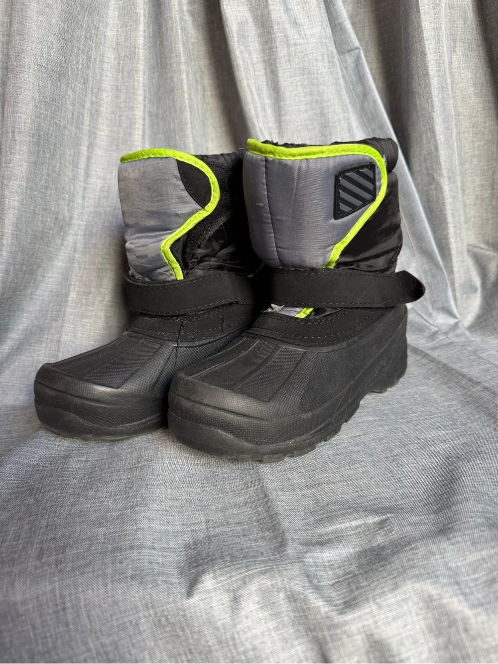 Kids insulated waterproof winter snow boots, Youth Size 3 (EU 35)